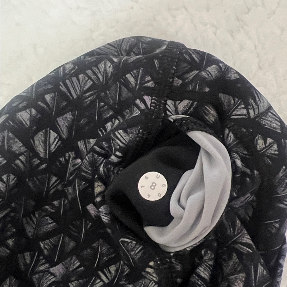 Lululemon Wunder Under Feather Print Size 8 - Picture 11 of 11